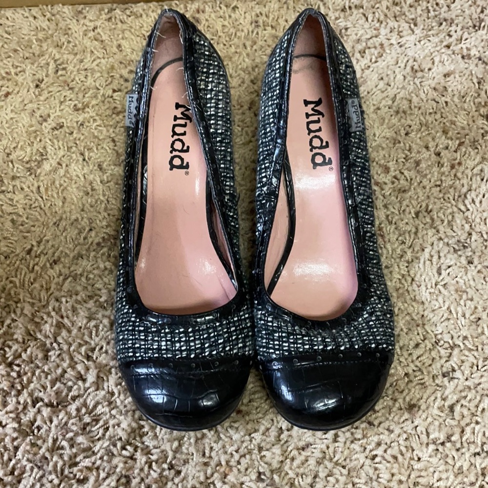 Tweed black and white heels!